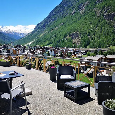 Petit Paradisli Täsch