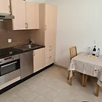 Petit Paradisli