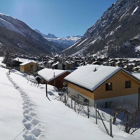 Petit Paradisli Apartman *